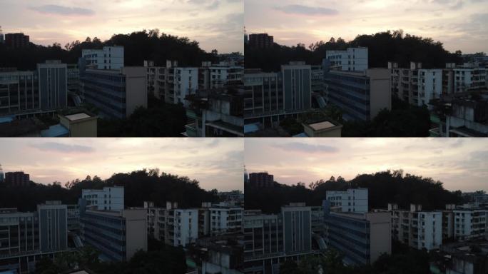 城市建筑群的日落景观
