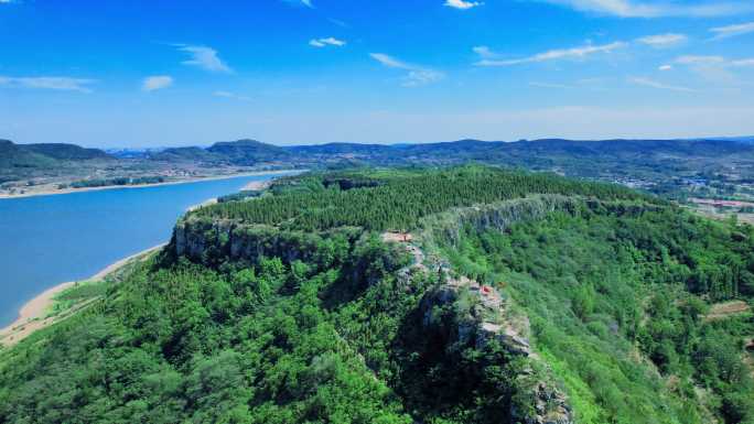 湖光山色自然风光跋山水库鹰嘴崮
