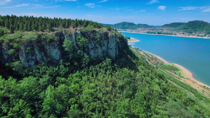 湖光山色自然风光跋山水库鹰嘴崮