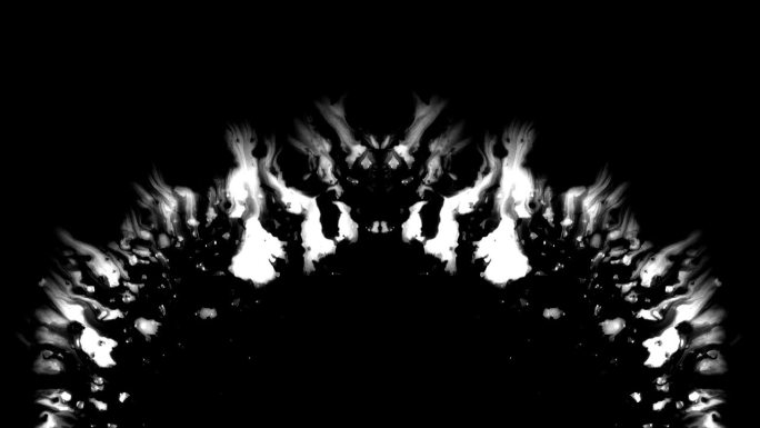 大量的油墨泄漏在屏幕上蔓延