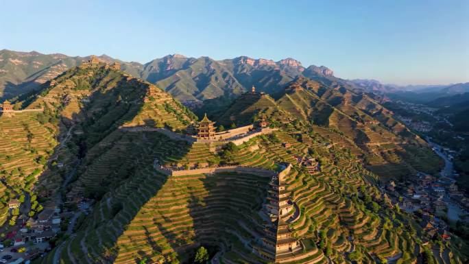 山峦梯田古建筑风光壮美山河古建景观