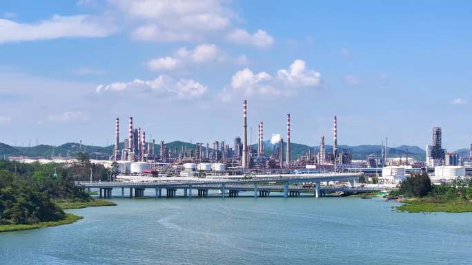 钦州港绿色石化产业园区石油炼化基地建设