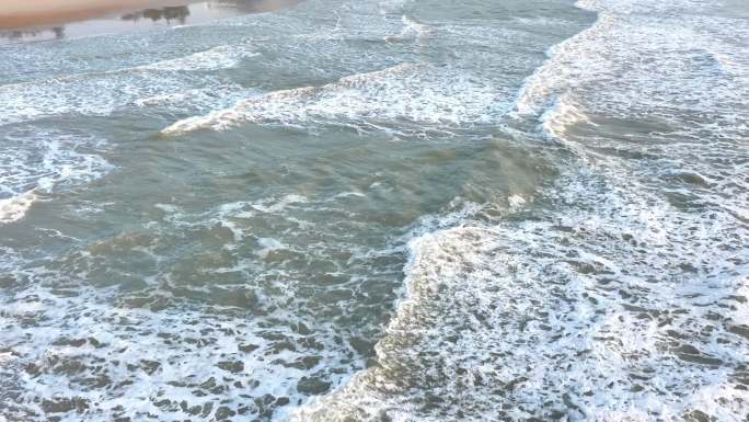 夕阳下的海滩