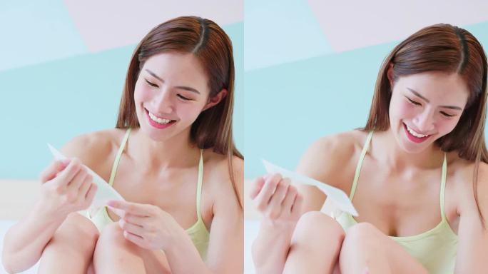 女孩用蜡条