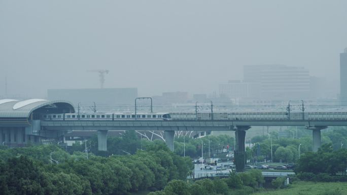 城市高架轨道交通