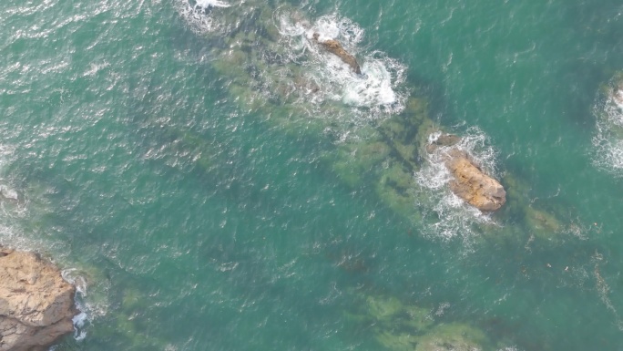 海岛度假区海边婚礼现场航拍海岸线景观鸟瞰