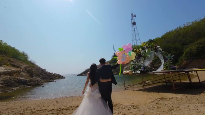 穿越机海岛浪漫海滩婚礼仪式海边婚礼纪实