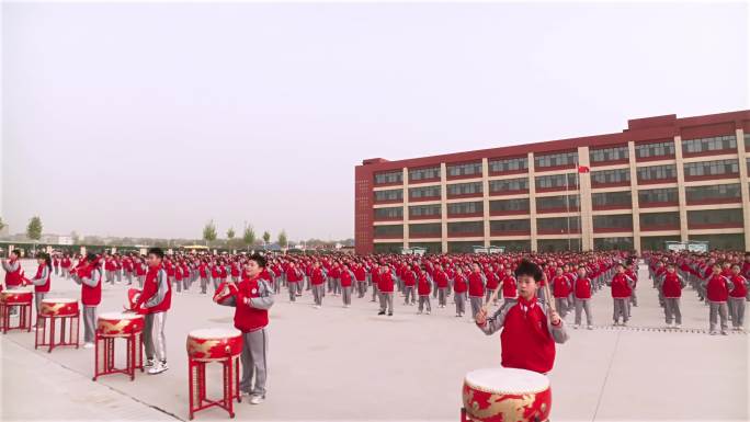 中小学 集体舞蹈 做操，表演全体同学