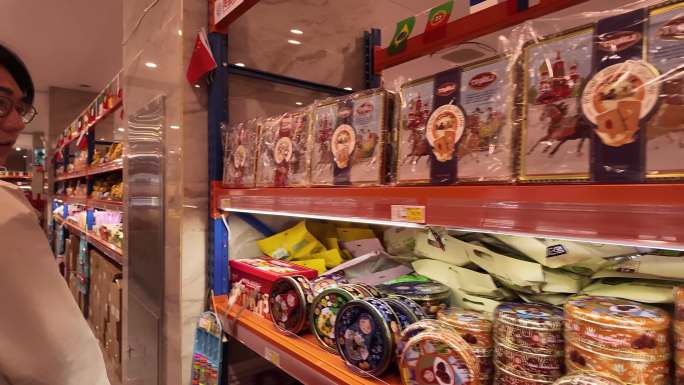超市货架商品陈列