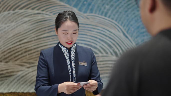 酒店前台服务办理入住大堂保洁