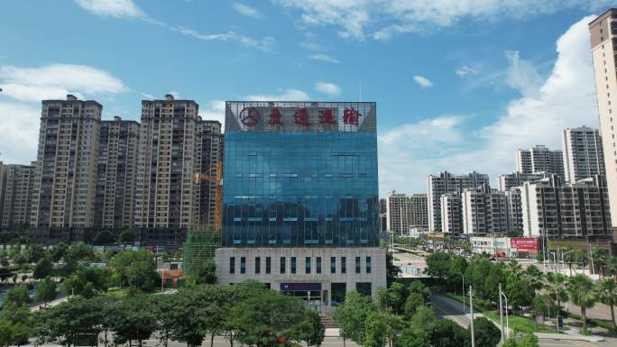 城市建筑群与蓝天白云会昌4K