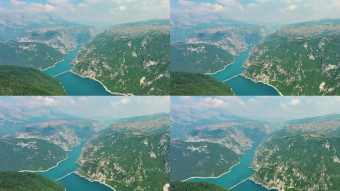 皮瓦河峡谷空中黑山
