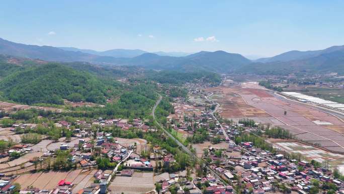 航拍越西县呷古村彝绣第一村