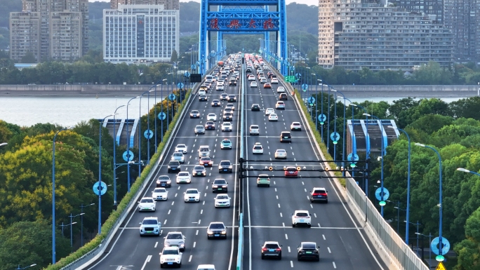 城市道路车流