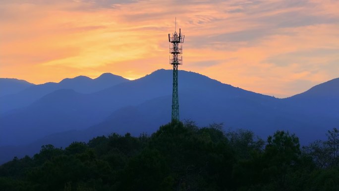 山区信号塔 山顶通信铁塔