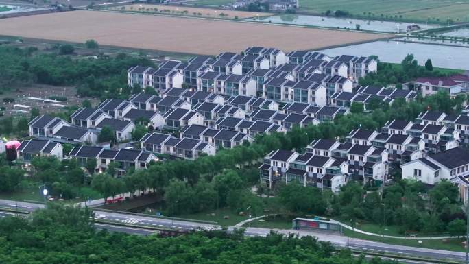 清晨中国新农村建设