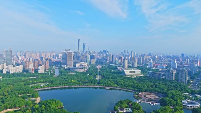 4k实时航拍上海浦东世纪公园