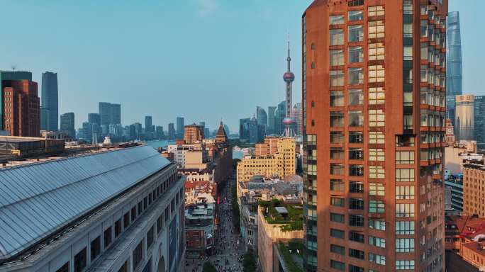 航拍上海南京西路步行街