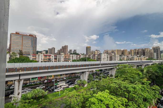 城市中的高速列车 动车组 高铁 延时