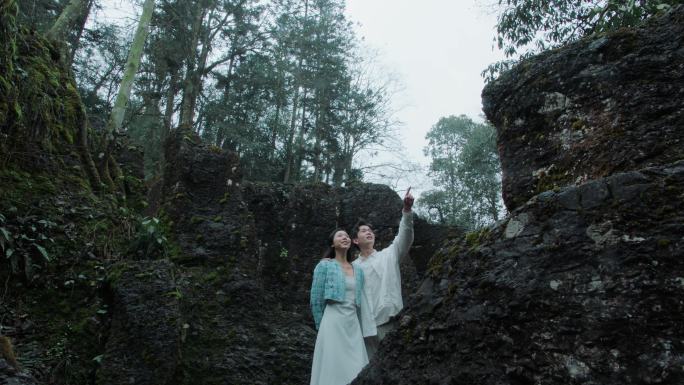 山水间的情侣旅行 情侣游山玩水