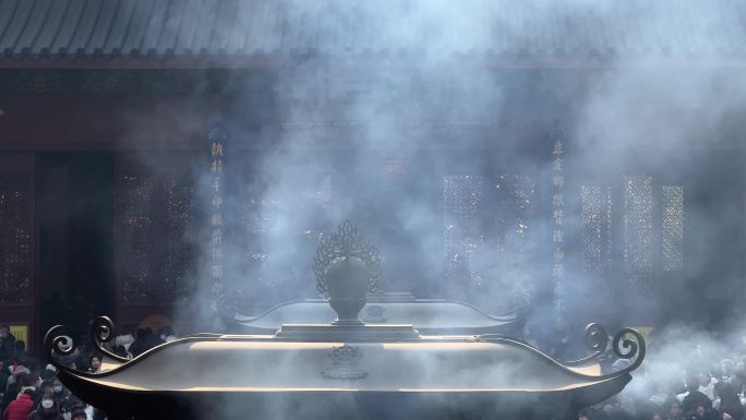 4K灵隐寺上香烟气