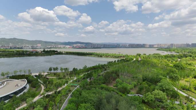 城市公园湖泊自然景观山西太原晋阳湖