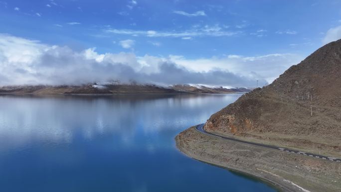 宁静的青藏高原湖泊风光 羊卓雍措 羊湖