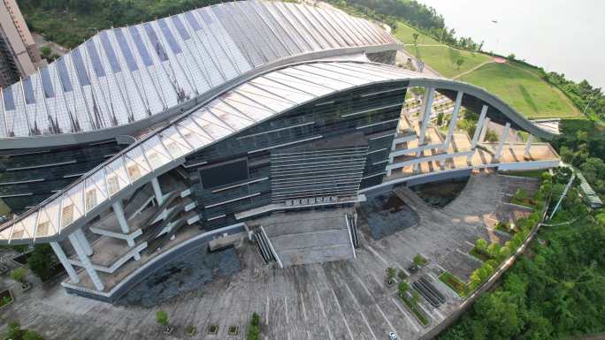 4K航拍忠县最大电子竞技场馆彩虹