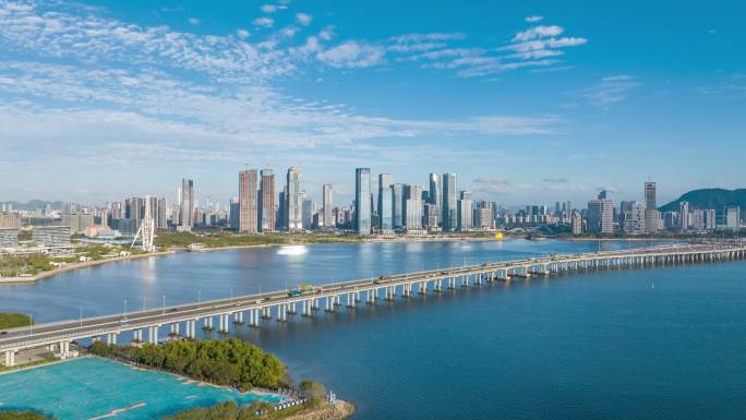 深圳前海宝安欢乐港湾摩天轮蓝天白云航拍