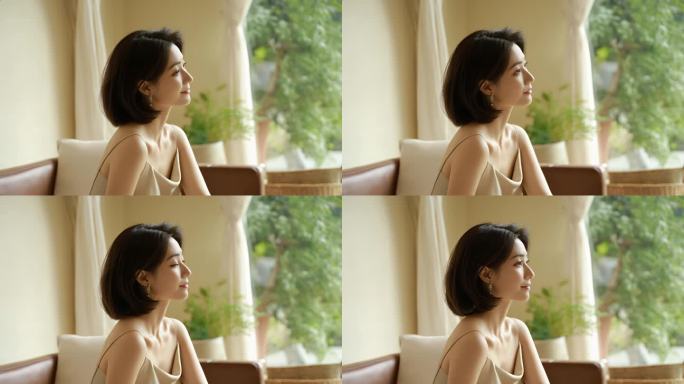 优雅女性的静谧时光
