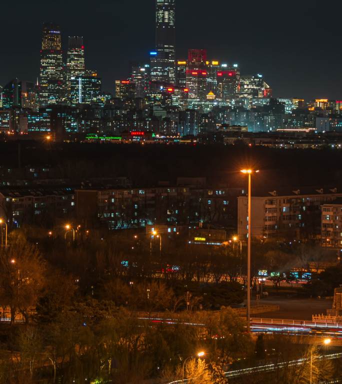 北京传统与现代的夜景对话永定门夜景