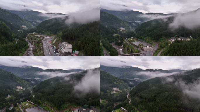 瓦屋山云雾缭绕晨雾云海4A景区大门洪雅