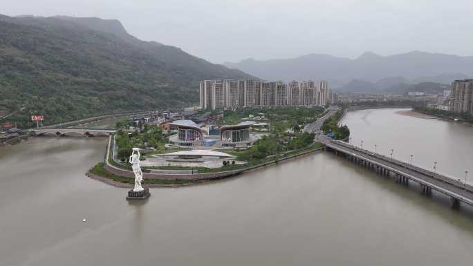 雅安跨江大桥城市航拍女娲补天广场建筑远景