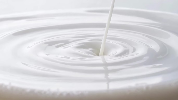 纯净乳白色的流动 4K