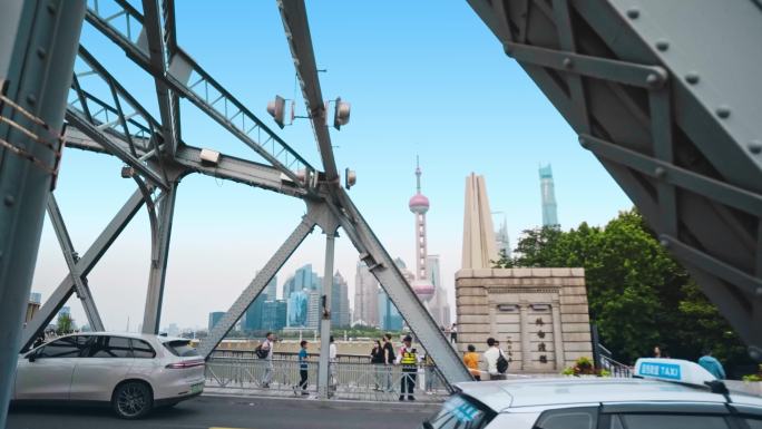 上海市外滩外白渡桥城市风景