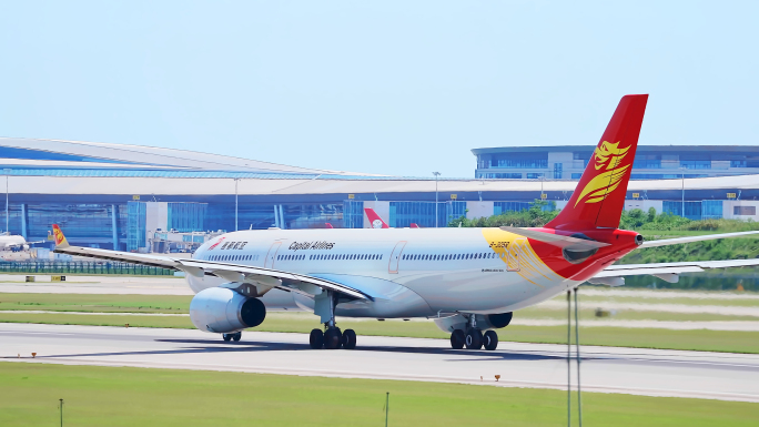 飞机起飞 首都航空