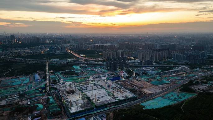 西安东站面向城市环绕火烧云延时