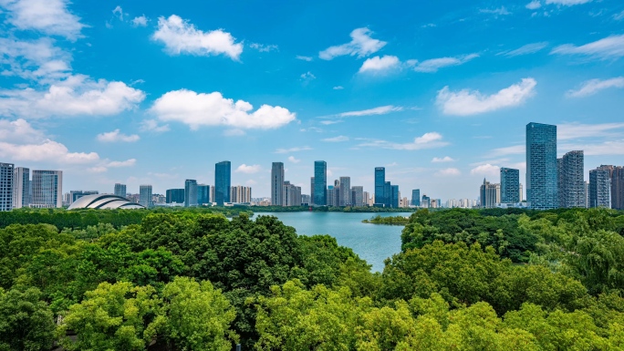 合肥天鹅湖蓝天白云夏天天空延时摄影