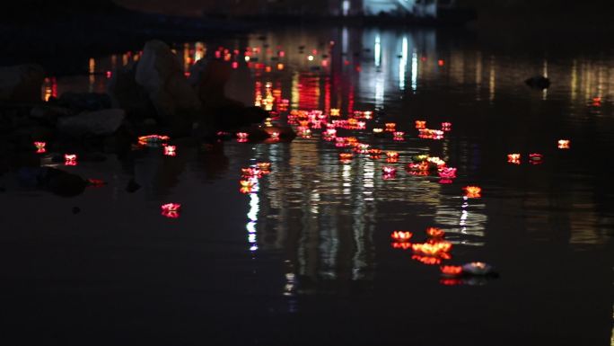 水面灯光夜景