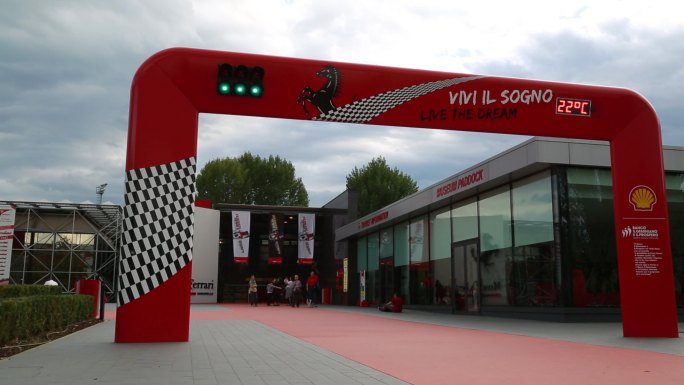 意大利 法拉利 黑醋存储空间 街道 建筑