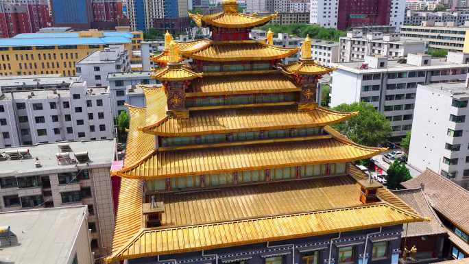 航拍青海西宁宗喀宏觉寺藏传佛教寺庙