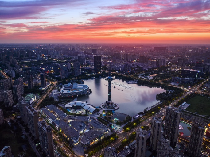 盐城市聚龙湖日落夜景