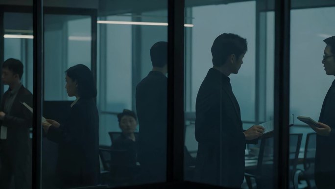 现代职场交流合作