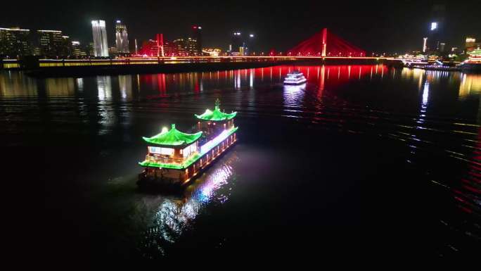邮轮夜景红谷滩滕王阁