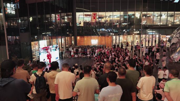 江苏城市商场直播苏超足球比赛