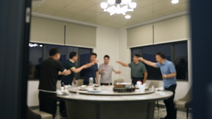 反腐受贿收礼工程中标纪委违纪违法警示素材