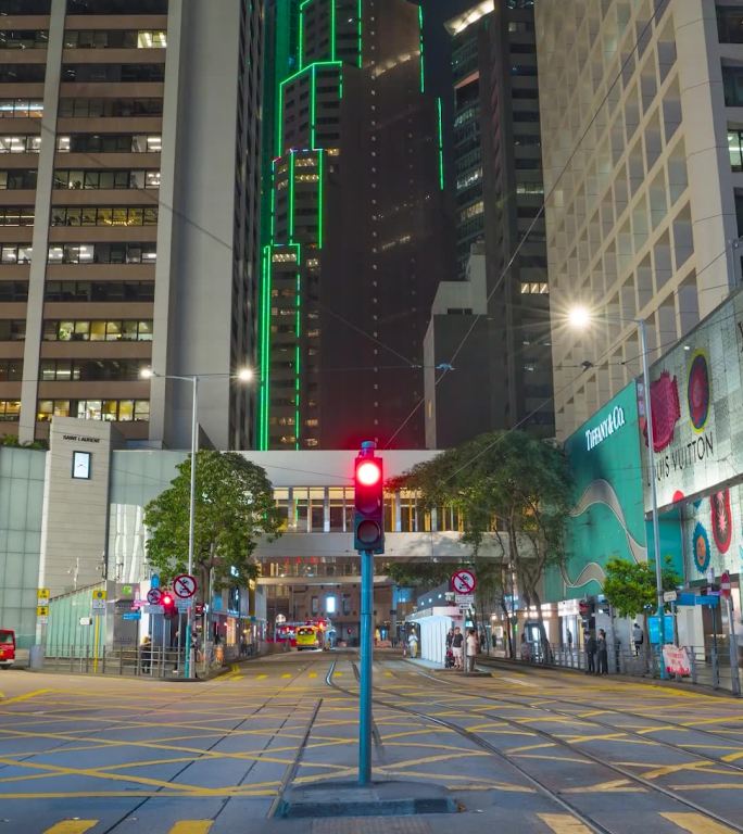 香港红绿灯人来人往_红绿灯闪烁_德辅道中