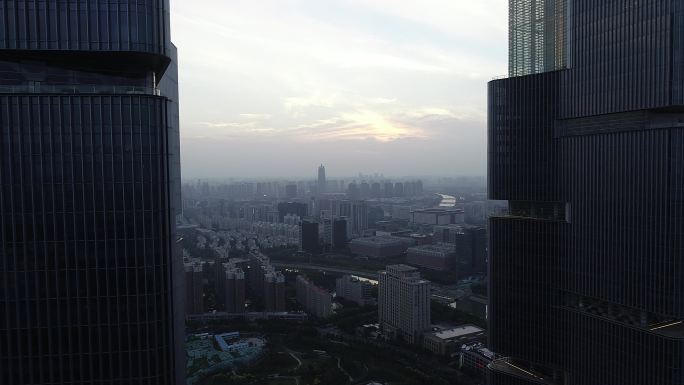 近景航拍郑东新区绿地中心北塔写字楼（建筑）