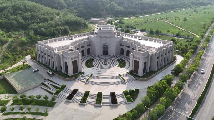 大气恢弘的建筑景观4K