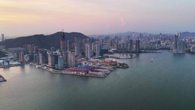 现代化城市海湾风光